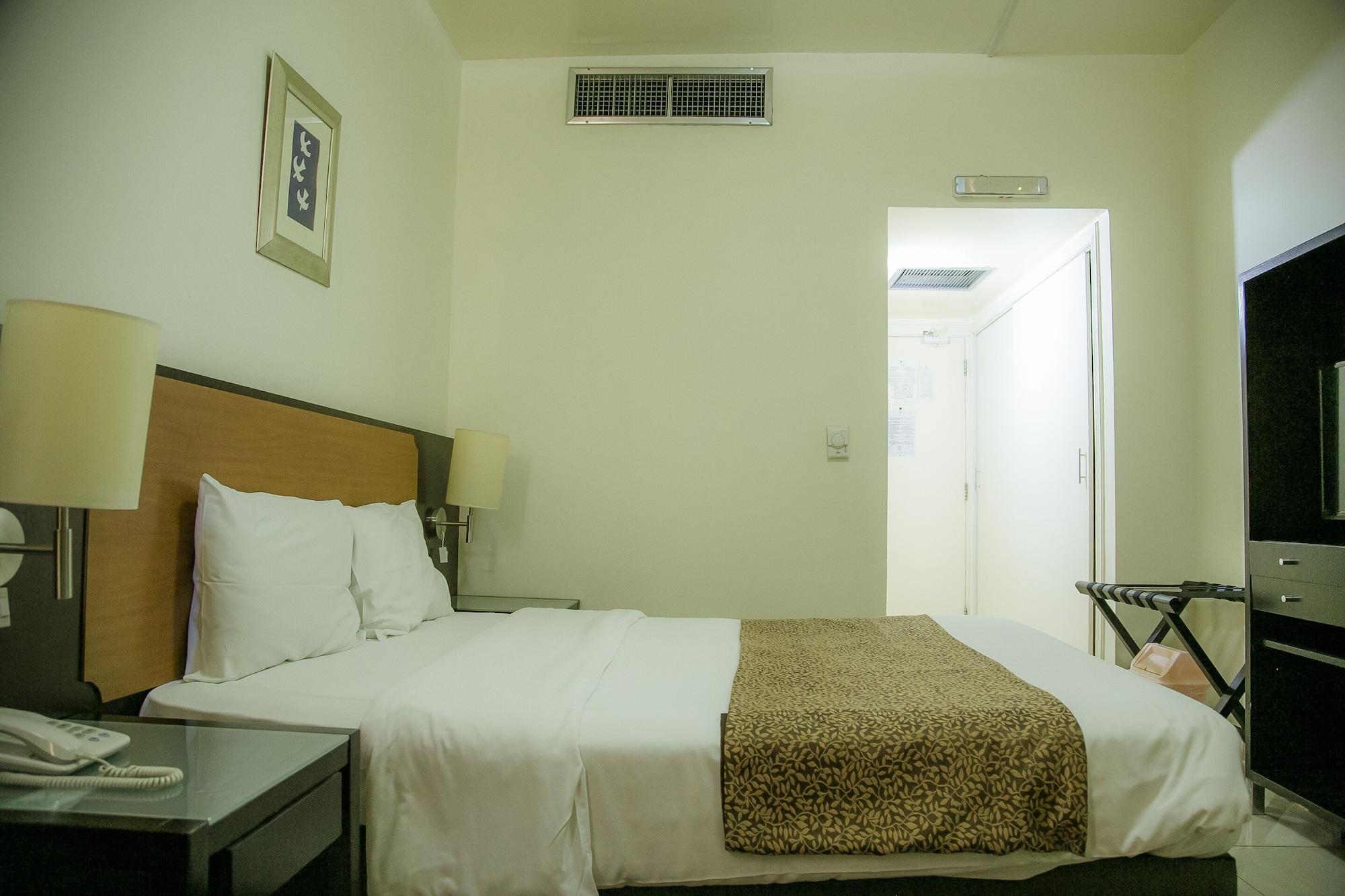 Phoenicia Grand Hotel Dubai Eksteriør billede