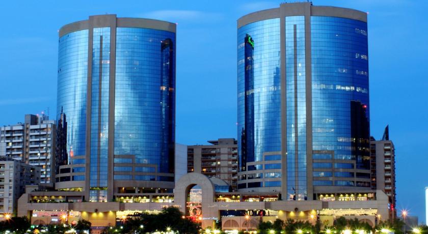 Phoenicia Grand Hotel Dubai Eksteriør billede