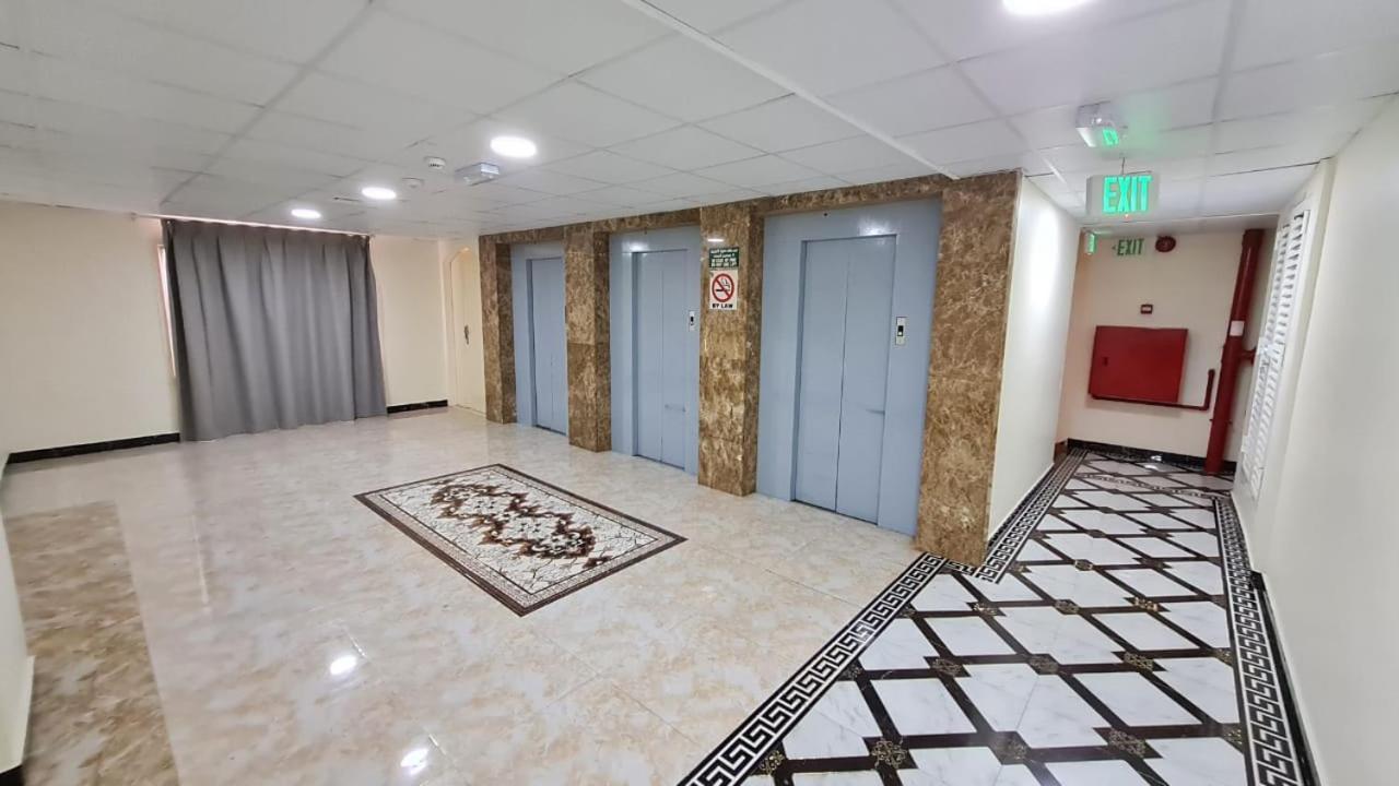 Phoenicia Grand Hotel Dubai Eksteriør billede