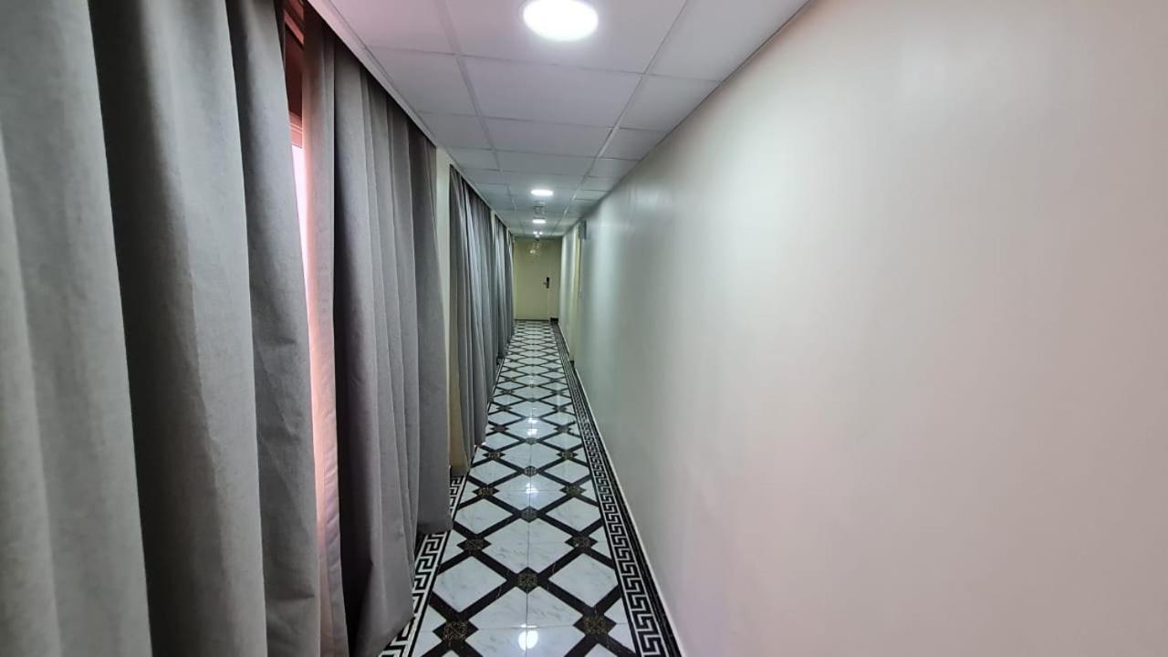 Phoenicia Grand Hotel Dubai Eksteriør billede