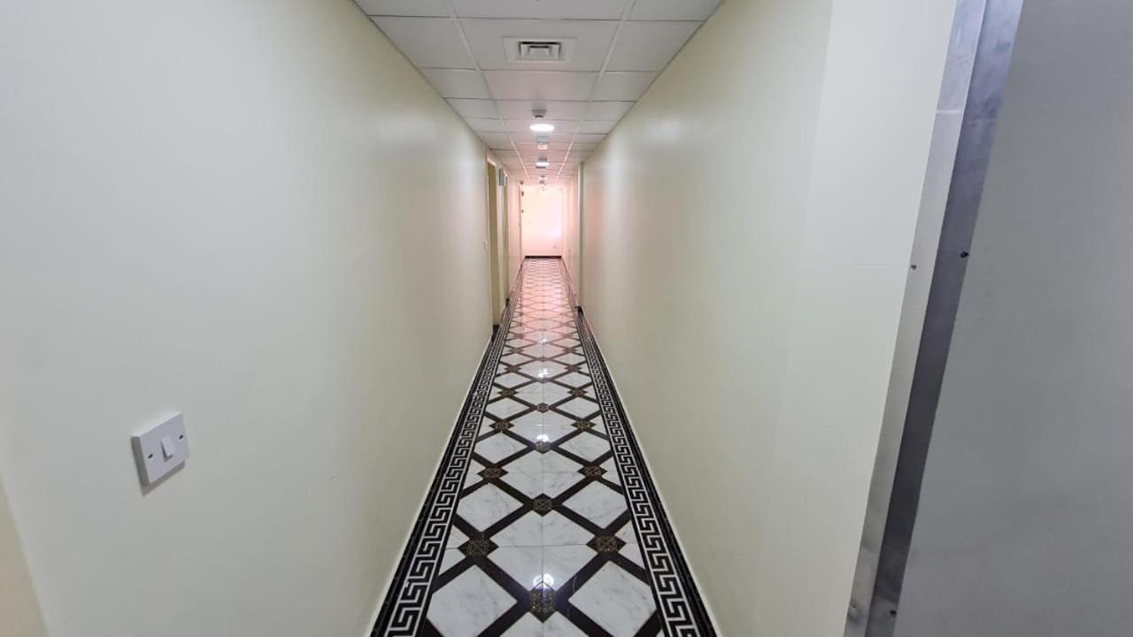 Phoenicia Grand Hotel Dubai Eksteriør billede