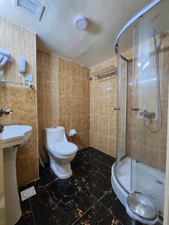 Phoenicia Grand Hotel Dubai Eksteriør billede