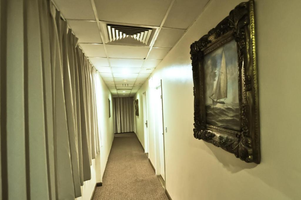 Phoenicia Grand Hotel Dubai Eksteriør billede